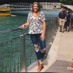 Meet your Posher, Courtney